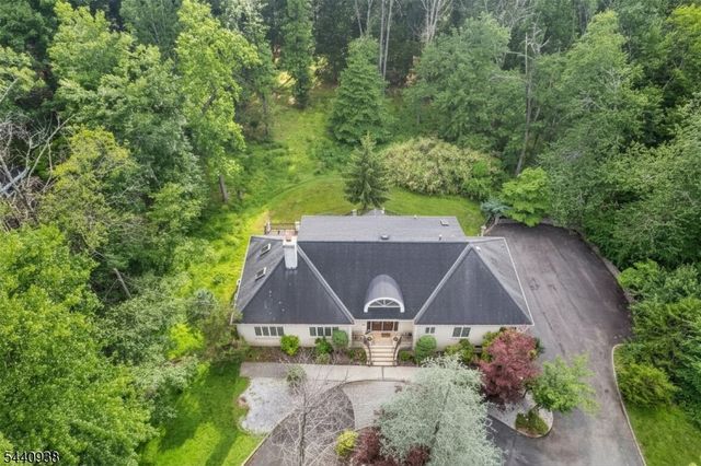 10 Loriann Rd, Warren Twp., NJ 07059
