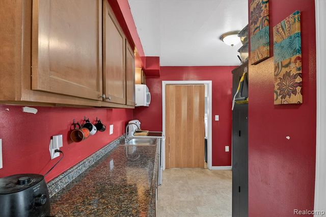 16392 Weddel Street, Taylor, MI 48180