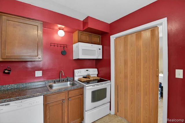 16392 Weddel Street, Taylor, MI 48180