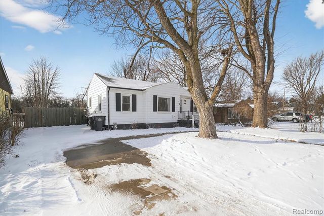 16392 Weddel Street, Taylor, MI 48180