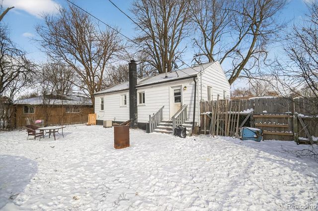 16392 Weddel Street, Taylor, MI 48180