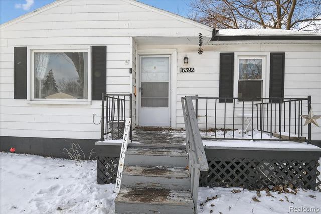 16392 Weddel Street, Taylor, MI 48180