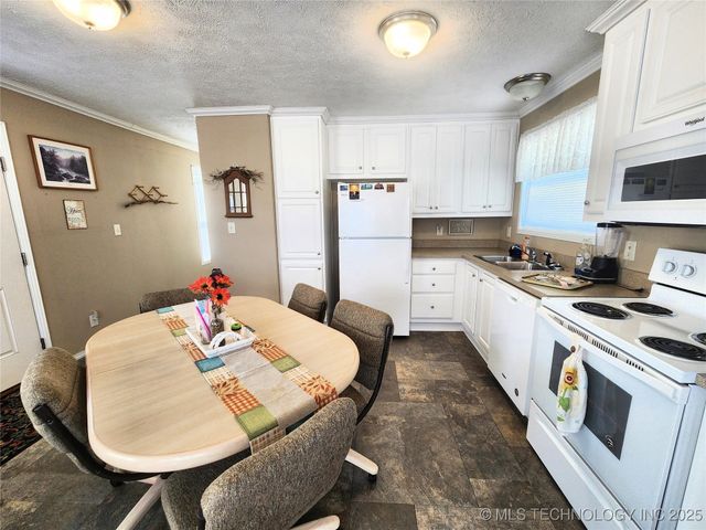 114554 S 4203 Road, Checotah, OK 74426