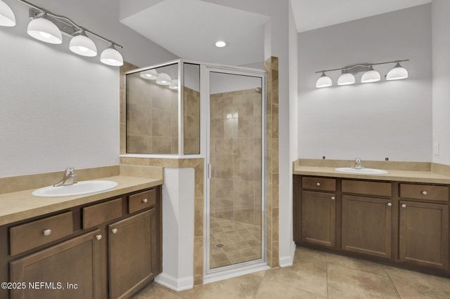 660 GRAMPIAN HIGHLANDS Drive, St. Johns, FL 32259