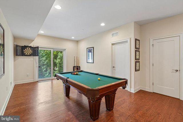 30 PARKVIEW CIR, Wayne, PA 19087