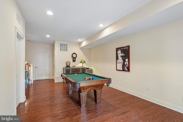 30 PARKVIEW CIR, Wayne, PA 19087
