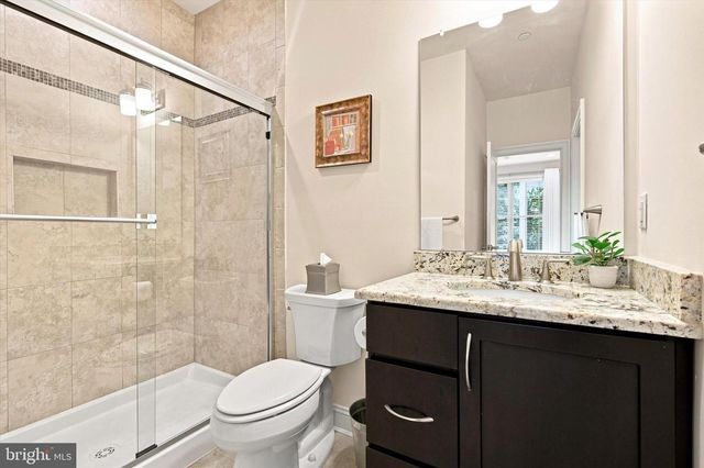 30 PARKVIEW CIR, Wayne, PA 19087