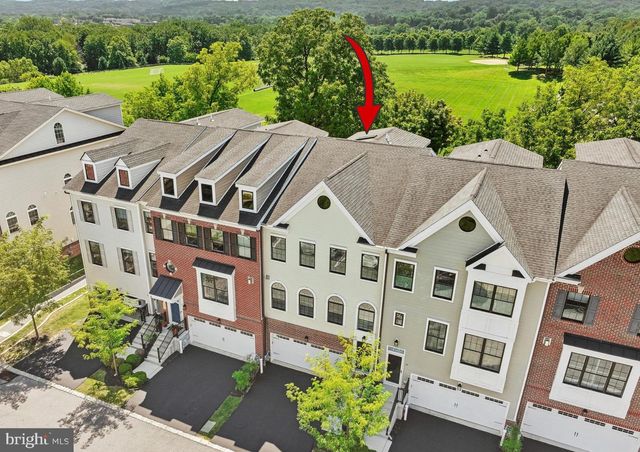 30 PARKVIEW CIR, Wayne, PA 19087