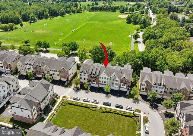 30 PARKVIEW CIR, Wayne, PA 19087