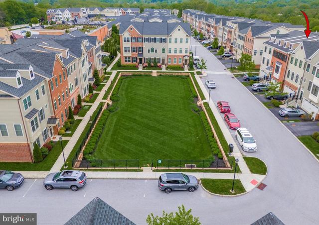 30 PARKVIEW CIR, Wayne, PA 19087
