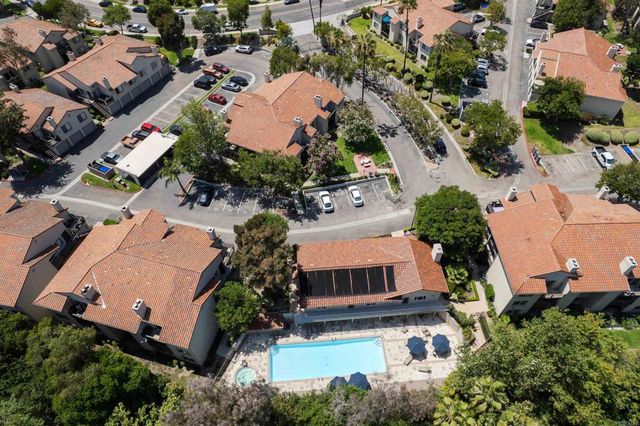 7758 Caminito Encanto 204, Carlsbad, CA 92009