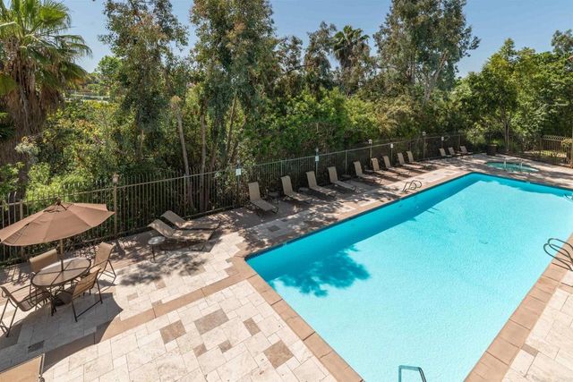 7758 Caminito Encanto 204, Carlsbad, CA 92009