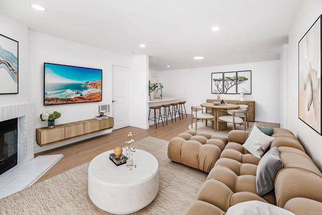 7758 Caminito Encanto 204, Carlsbad, CA 92009
