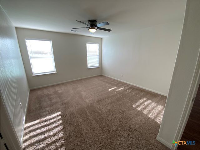 1024 Riverdale Cove, Jarrell, TX 76537