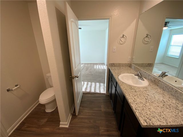 1024 Riverdale Cove, Jarrell, TX 76537