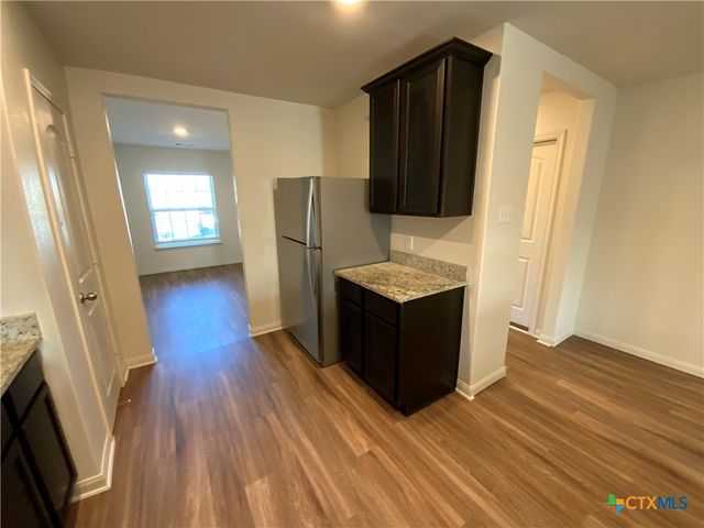 1024 Riverdale Cove, Jarrell, TX 76537
