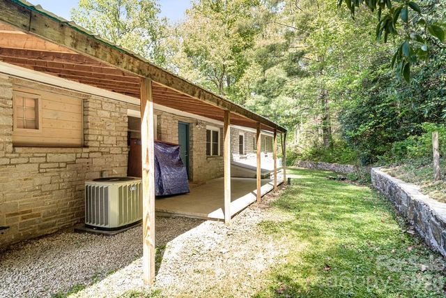 2629 Soco Road, Maggie Valley, NC 28751