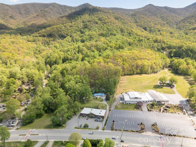 2629 Soco Road, Maggie Valley, NC 28751