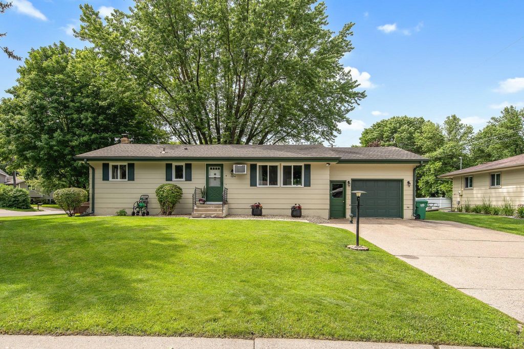 124 Willow Drive SW, Saint Michael, MN 55376