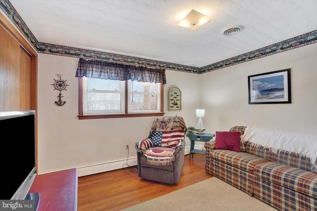 4490 CONEWAGO RD, Dover, PA 17315