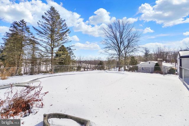 4490 CONEWAGO RD, Dover, PA 17315