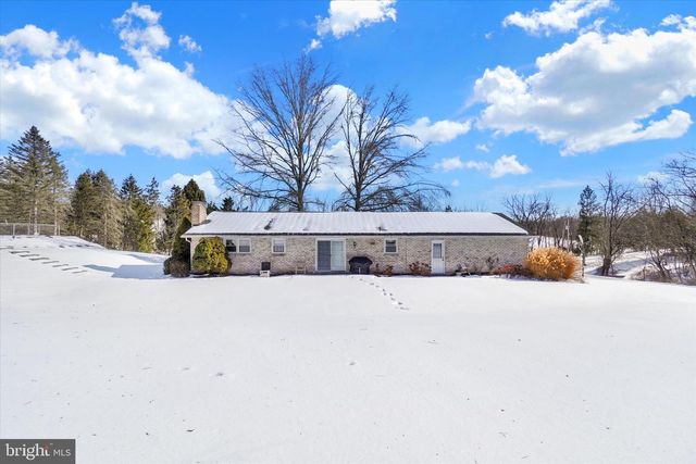 4490 CONEWAGO RD, Dover, PA 17315