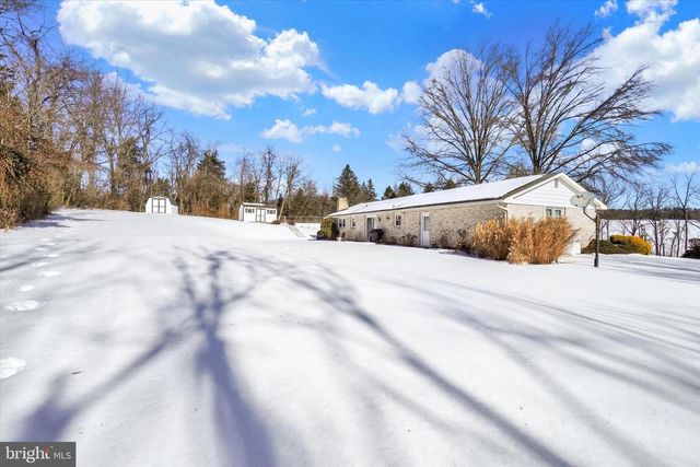 4490 CONEWAGO RD, Dover, PA 17315