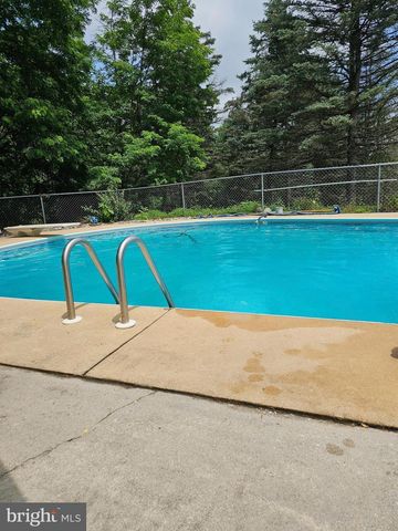 4490 CONEWAGO RD, Dover, PA 17315