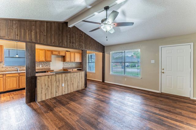 901 Easter Drive, Wylie, TX 75098