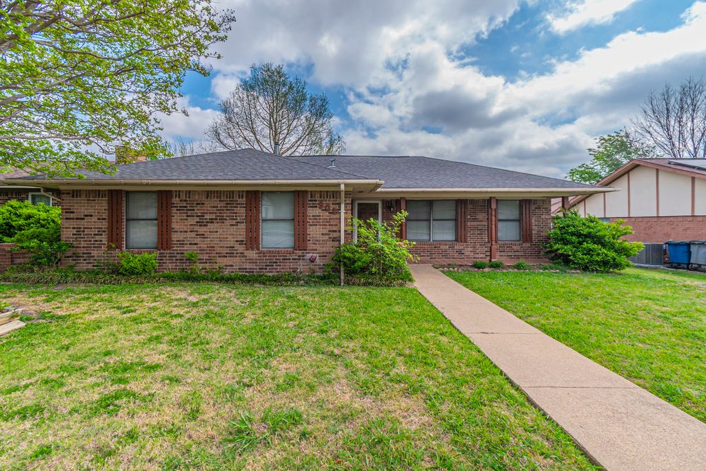 901 Easter Drive, Wylie, TX 75098