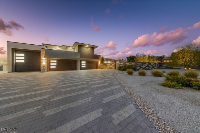 4050 North Tomsik Street, Las Vegas, NV 89129