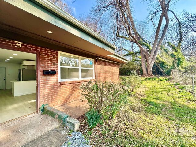 813 3rd Street Place SW 1-3, Hickory, NC 28602