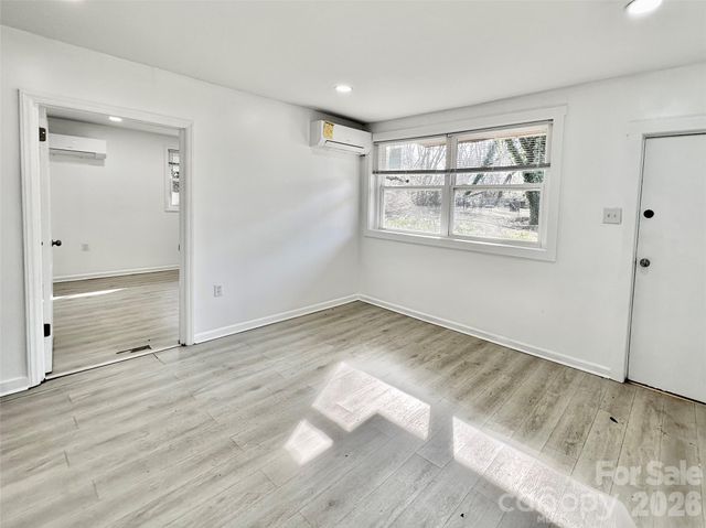 813 3rd Street Place SW 1-3, Hickory, NC 28602