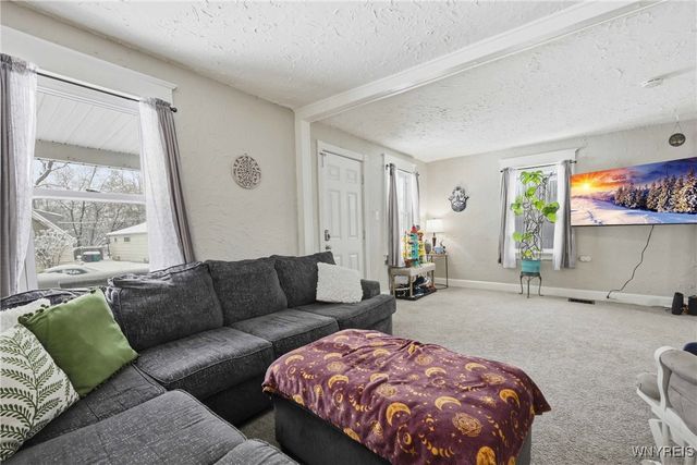 318 73rd Street, Niagara Falls, NY 14304