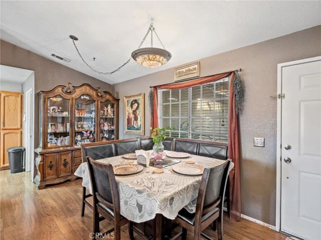 22404 Broken Lance Court, Apple Valley, CA 92307