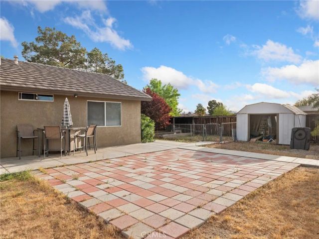 22404 Broken Lance Court, Apple Valley, CA 92307