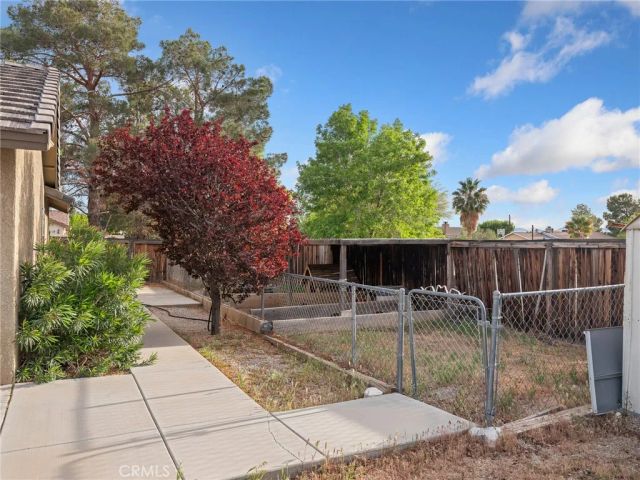 22404 Broken Lance Court, Apple Valley, CA 92307