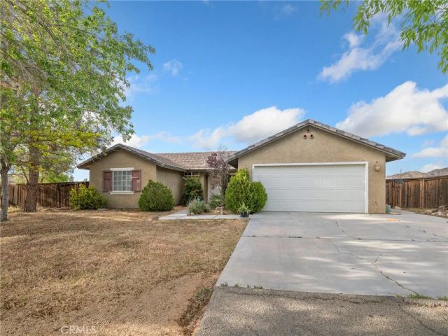 22404 Broken Lance Court, Apple Valley, CA 92307