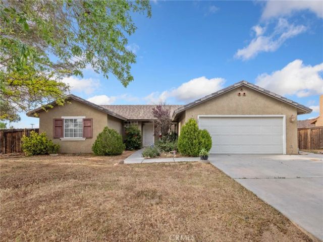 22404 Broken Lance Court, Apple Valley, CA 92307