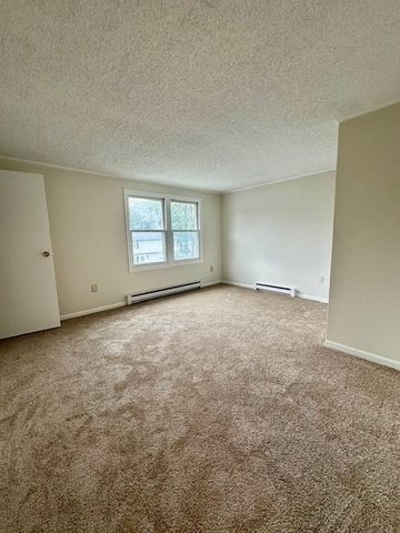 270 Sunderland St 77, Worcester, MA 01604