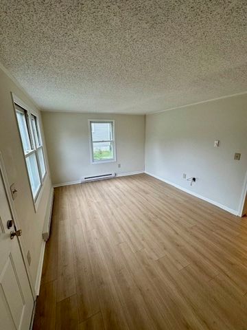 270 Sunderland St 77, Worcester, MA 01604