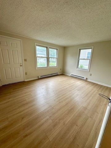 270 Sunderland St 77, Worcester, MA 01604