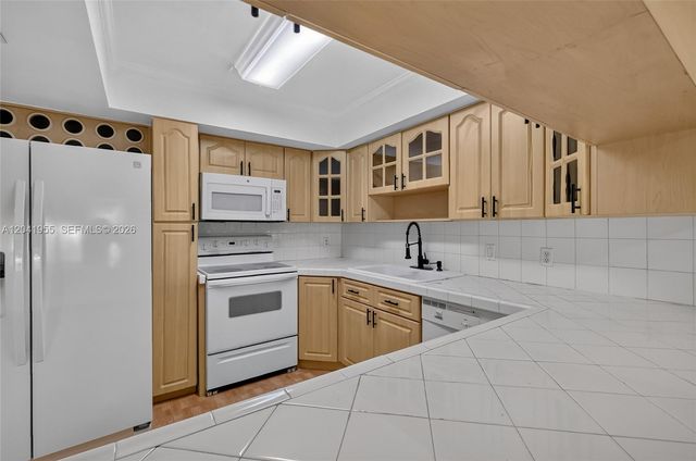 7055 W 3rd Court, Hialeah, FL 33014