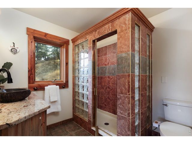 35 Cody Ct, Lyons, CO 80540