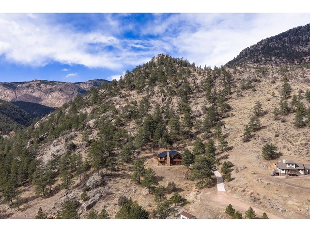 35 Cody Ct, Lyons, CO 80540