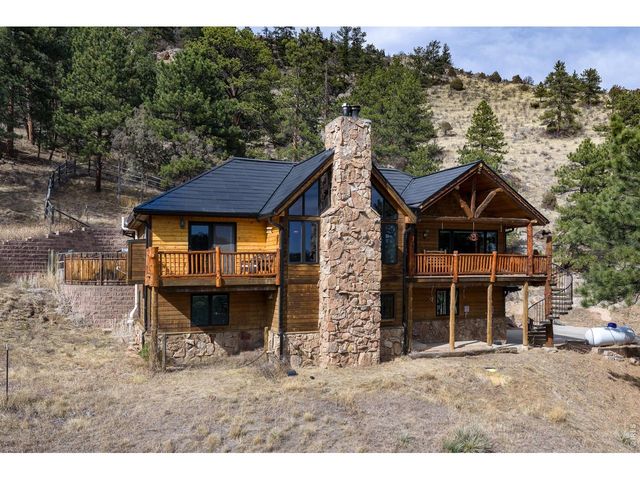 35 Cody Ct, Lyons, CO 80540