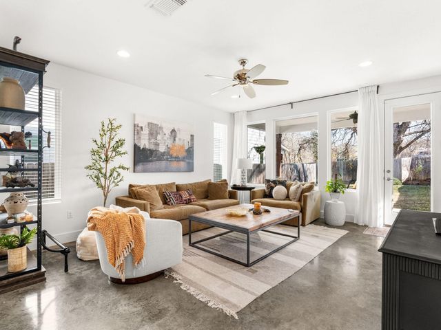 3711 Garden Villa LN A, Austin, TX 78704