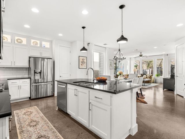 3711 Garden Villa LN A, Austin, TX 78704