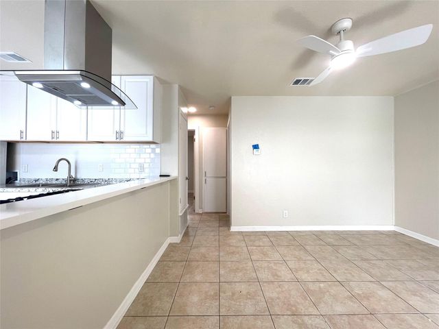 6510 Hickman Ave 102, Austin, TX 78723