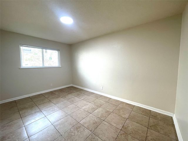 6510 Hickman Ave 102, Austin, TX 78723